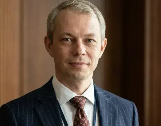 Константин Иконников  
начальник исследовательского центра